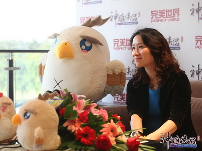 图片: 图8：发布会后完美世界副总裁王雨云女士接受众多媒体采访.jpg
